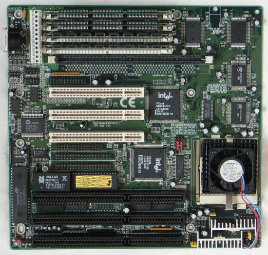 AT-Mainboard-Bundle Shuttle HOT-555 VER 1.52